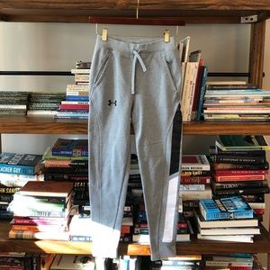 Under Armour Boys Gray Sweatpants M EUC